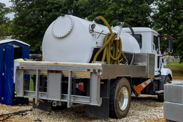 Best Luxury portable toilet rental  in Flandreau, SD